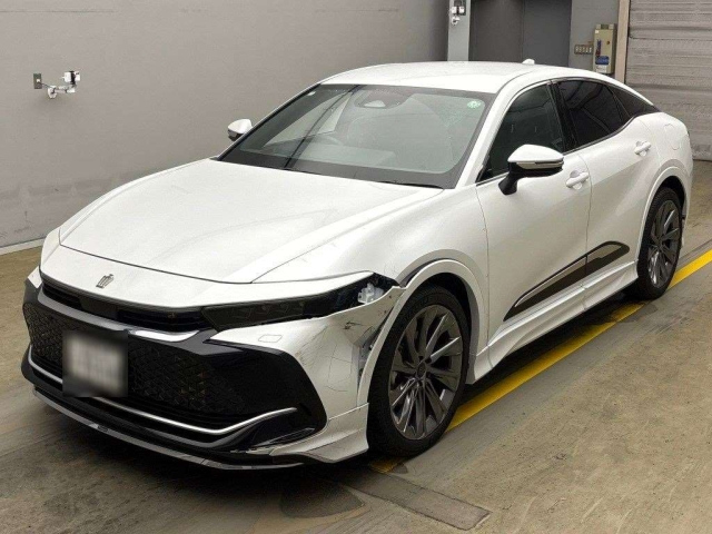 TOYOTA CROWN CROSSOVER