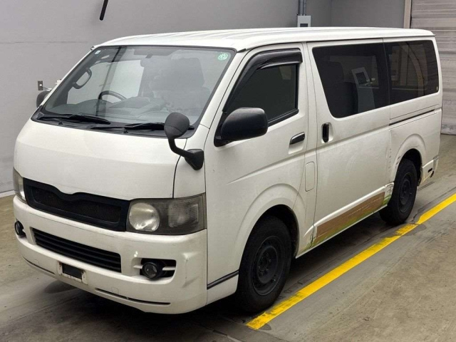 TOYOTA REGIUS ACE VAN