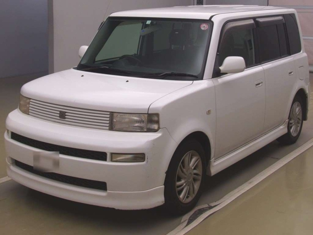 TOYOTA BB