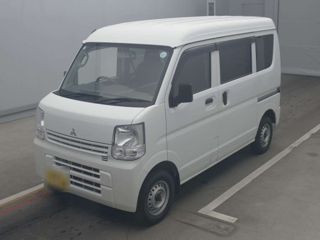 MITSUBISHI MINICAB VAN