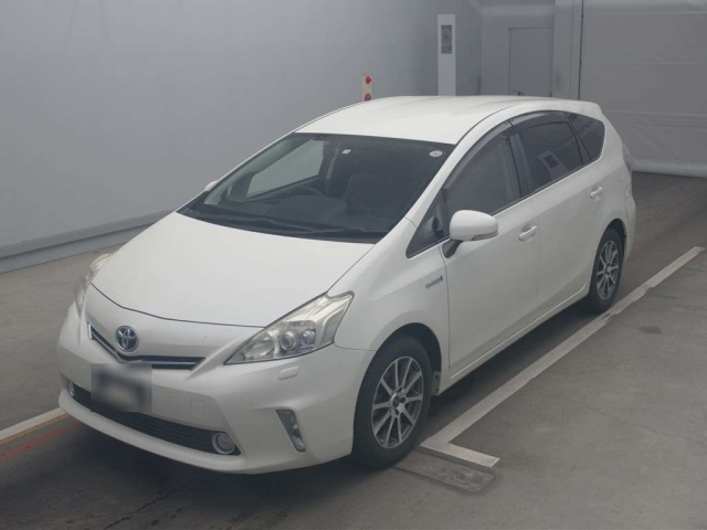 TOYOTA PRIUS ALPHA