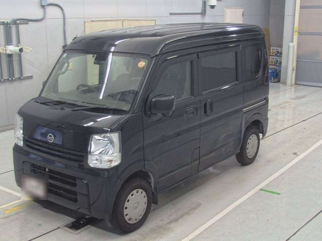 NISSAN CLIPPER VAN