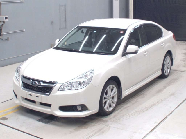 SUBARU LEGACY B4