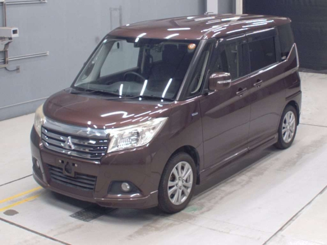 MITSUBISHI DELICA D2