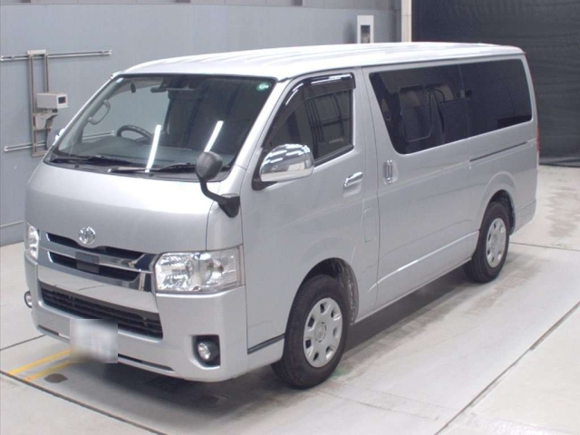 TOYOTA REGIUS ACE VAN