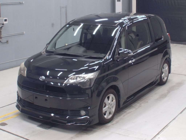 TOYOTA SPADE