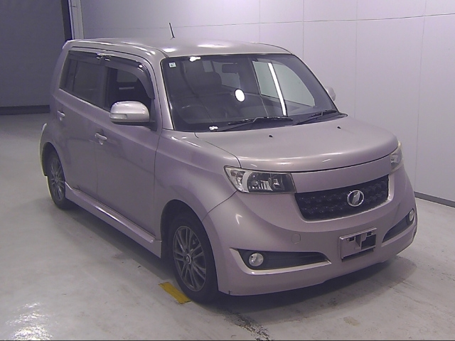 TOYOTA BB