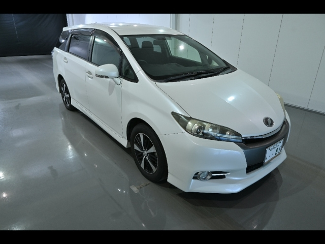 TOYOTA WISH