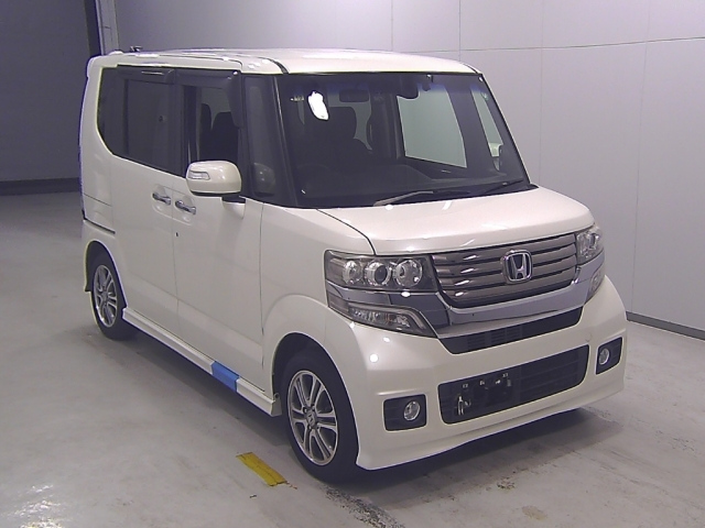 HONDA N BOX PLUS