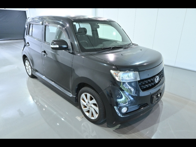 TOYOTA BB