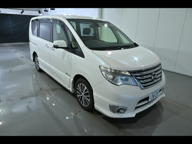NISSAN SERENA