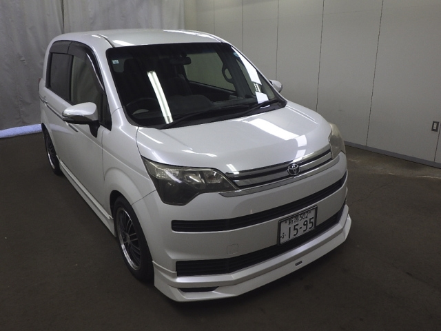 TOYOTA SPADE