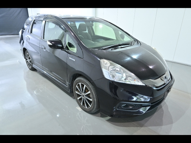 HONDA FIT SHUTTLE