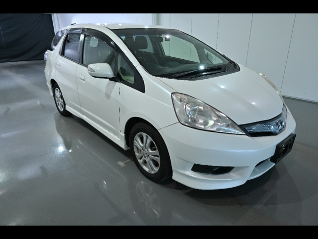 HONDA FIT SHUTTLE