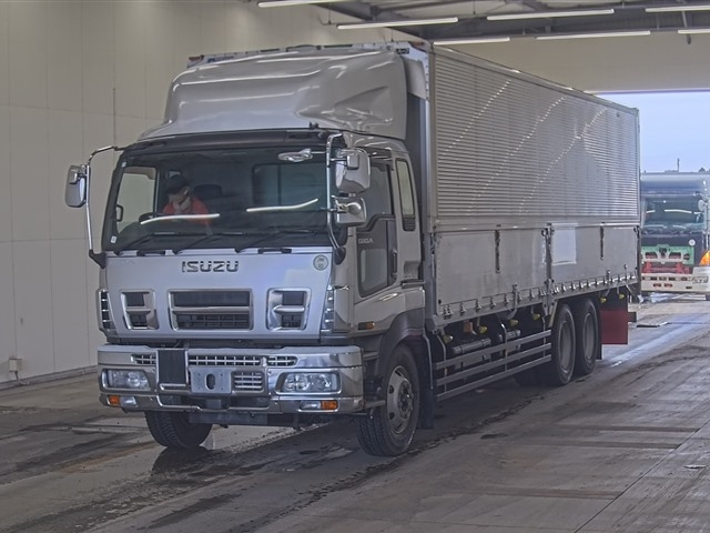 ISUZU GIGA