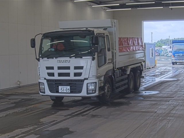 ISUZU GIGA