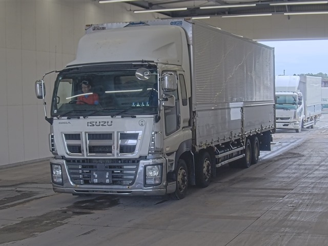 ISUZU GIGA