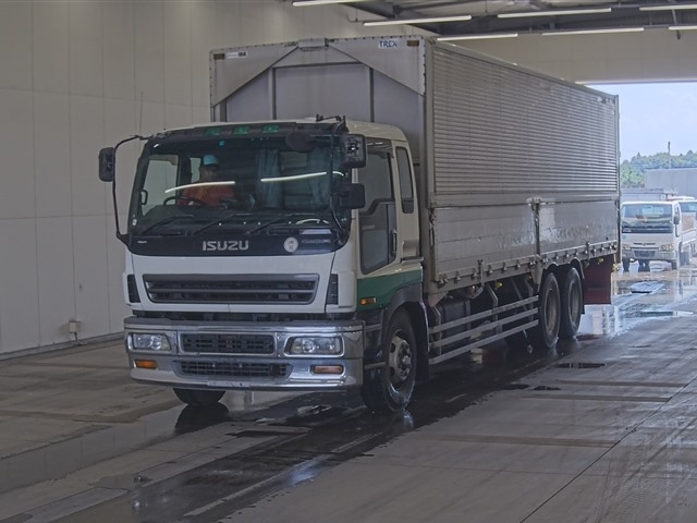 ISUZU GIGA