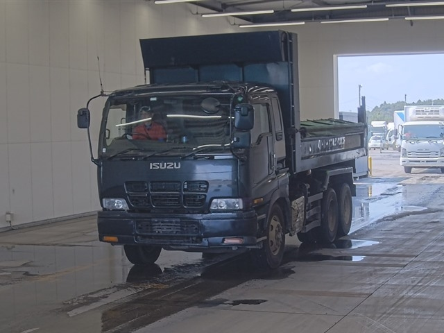 ISUZU GIGA