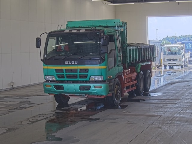 ISUZU GIGA