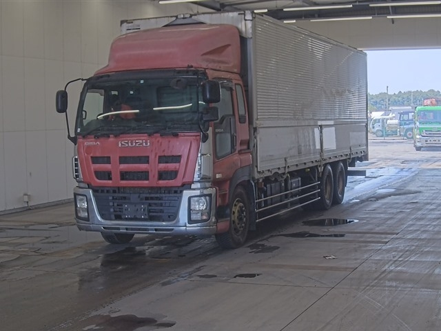 ISUZU GIGA
