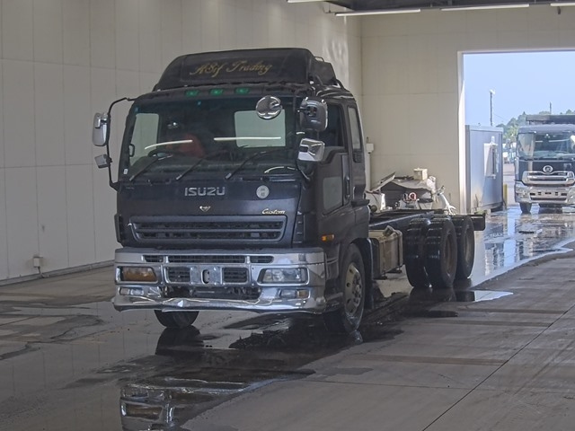 ISUZU GIGA