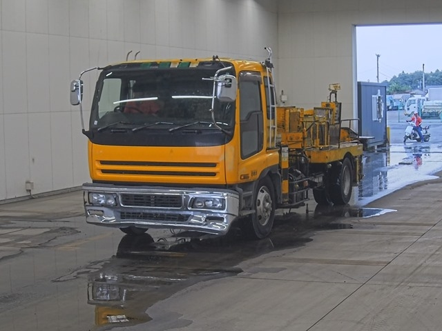 ISUZU GIGA