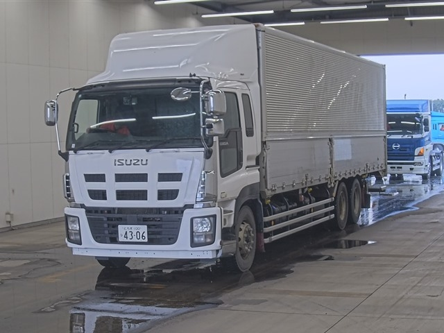 ISUZU GIGA