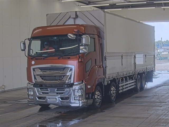 ISUZU GIGA