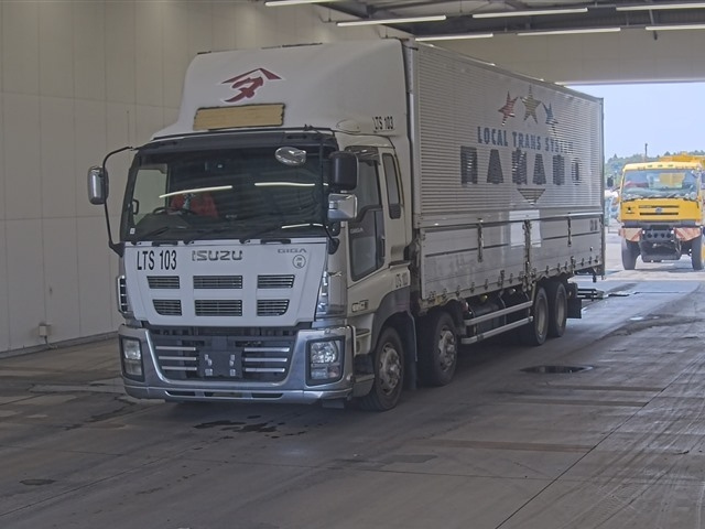 ISUZU GIGA