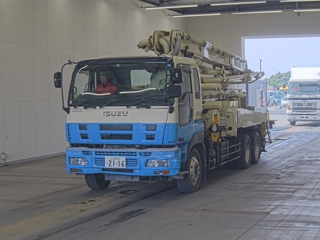 ISUZU GIGA