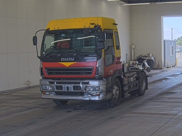 ISUZU GIGA
