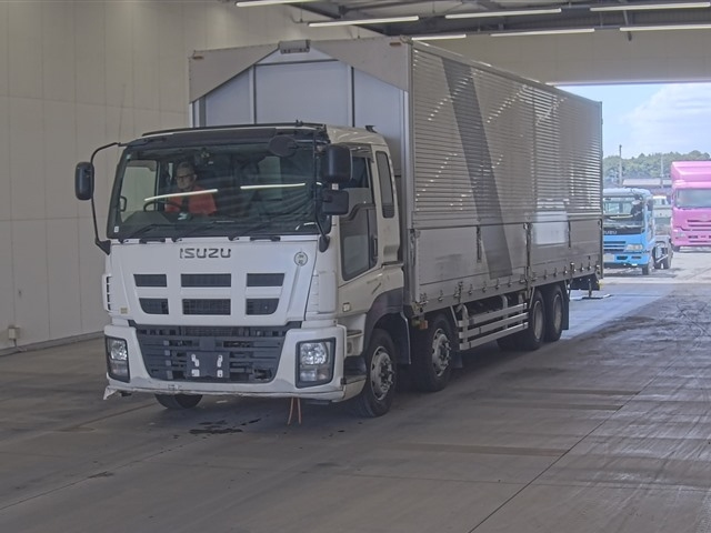 ISUZU GIGA