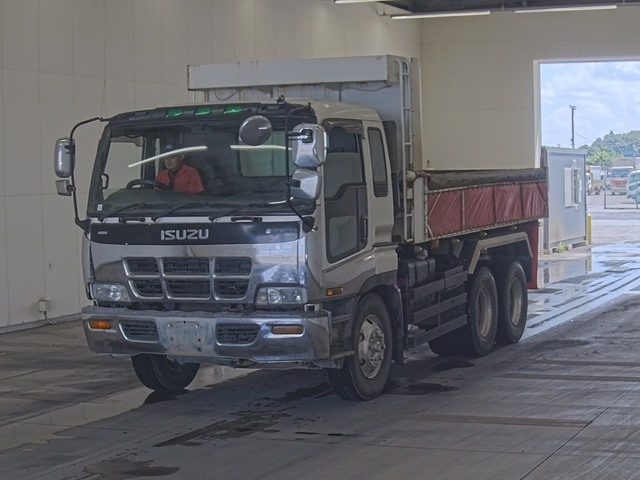 ISUZU GIGA