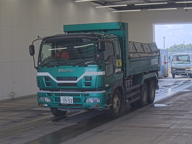 ISUZU GIGA