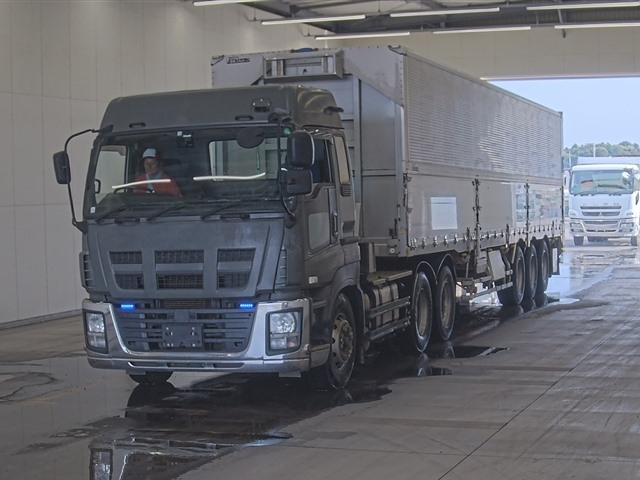ISUZU GIGA