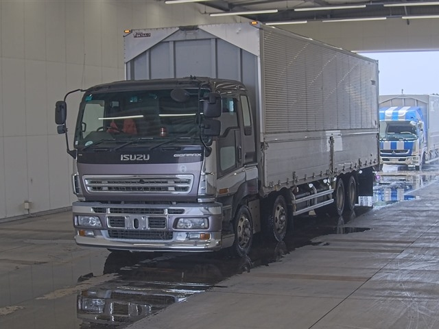 ISUZU GIGA