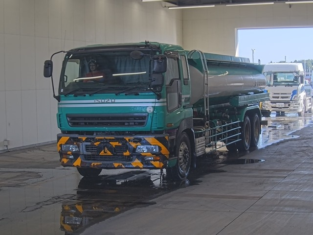 ISUZU GIGA