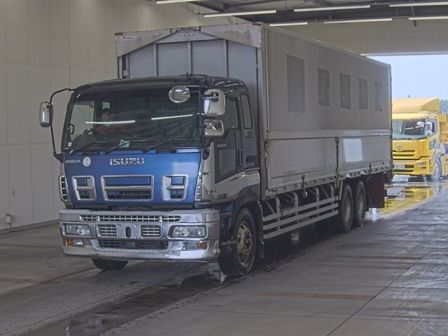 ISUZU GIGA