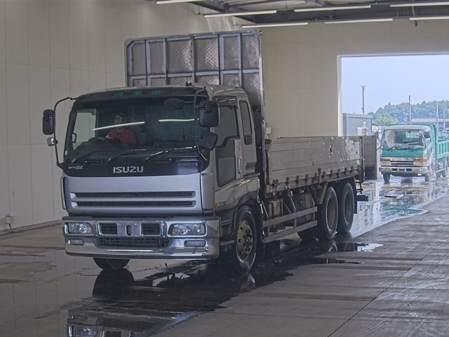 ISUZU GIGA