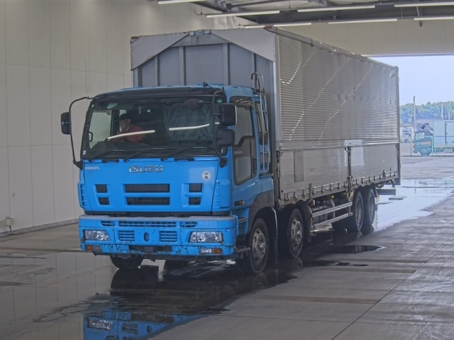 ISUZU GIGA