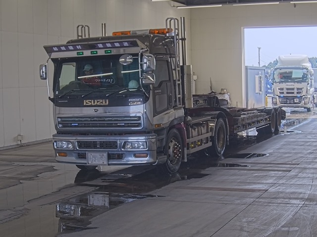 ISUZU GIGA