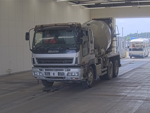 ISUZU GIGA