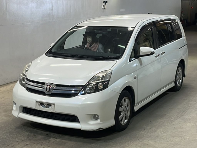 TOYOTA ISIS