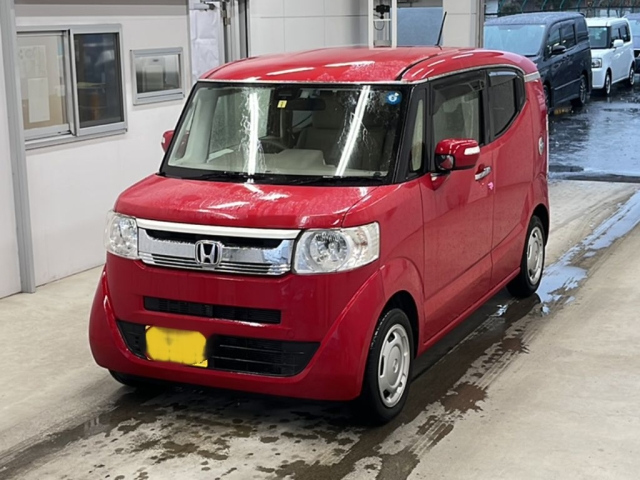 HONDA N BOX SLASH