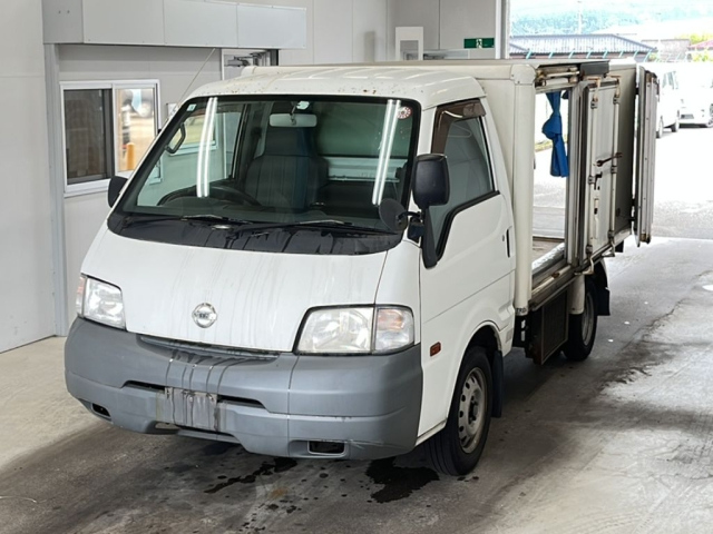 NISSAN VANETTE TRUCK