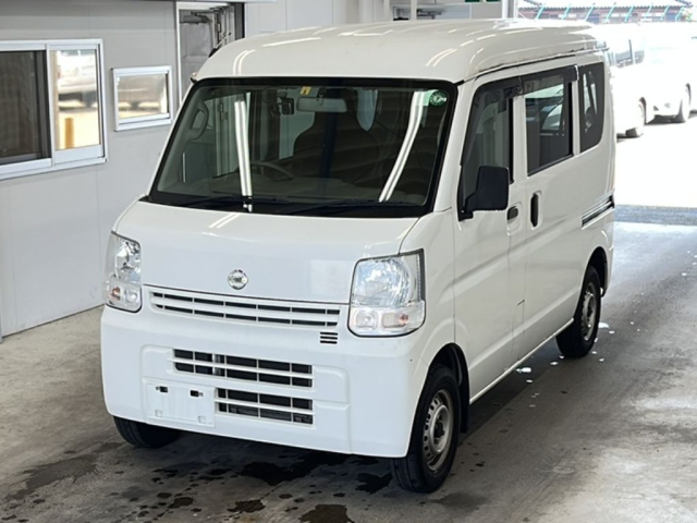 NISSAN CLIPPER VAN