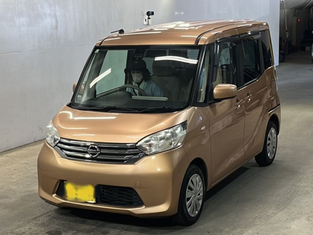 NISSAN DAYZ ROOX