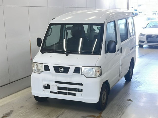 NISSAN CLIPPER VAN