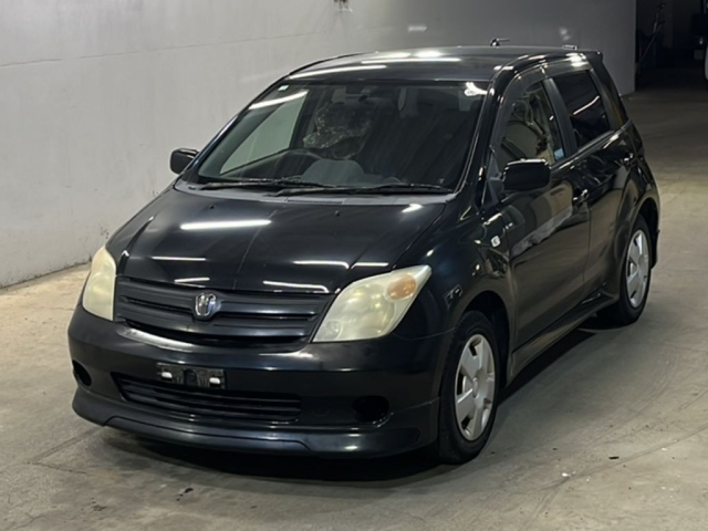 TOYOTA IST